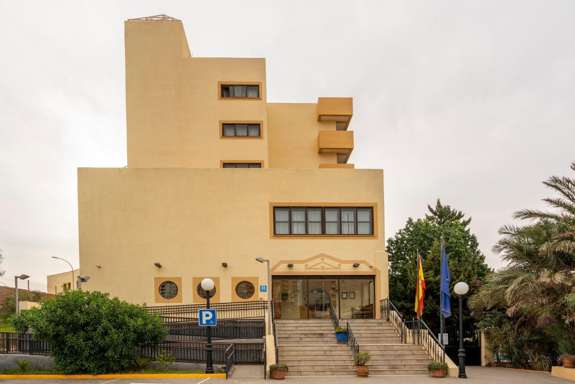 Parador De Melilla Exterior photo